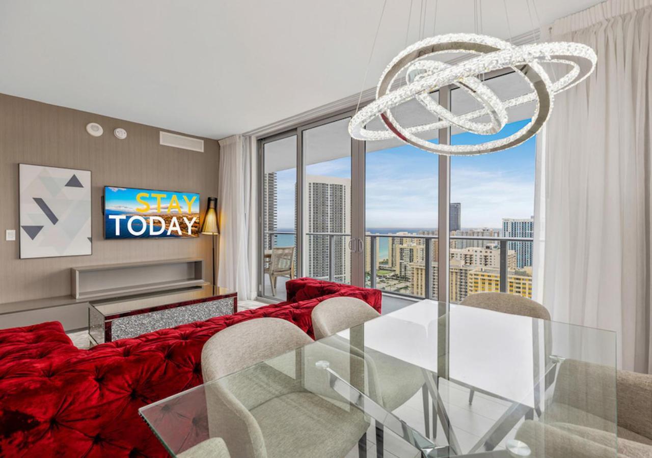 הוליווד Hyde Beach House Three-Bedroom, Waterfront, Ocean And Intercostal View, Rooftop Pool, 5 Min Walk To Beach מראה חיצוני תמונה