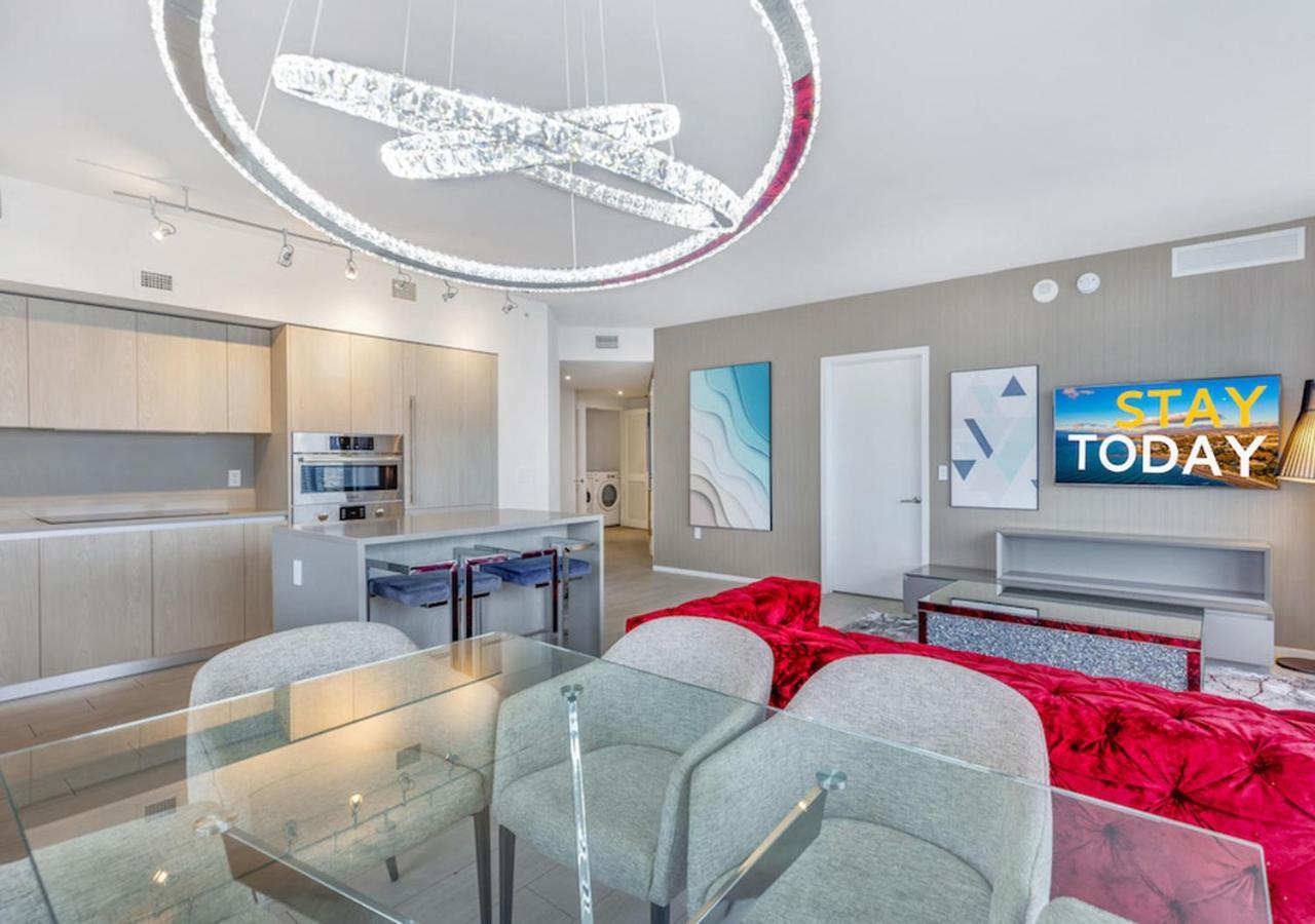 הוליווד Hyde Beach House Three-Bedroom, Waterfront, Ocean And Intercostal View, Rooftop Pool, 5 Min Walk To Beach מראה חיצוני תמונה