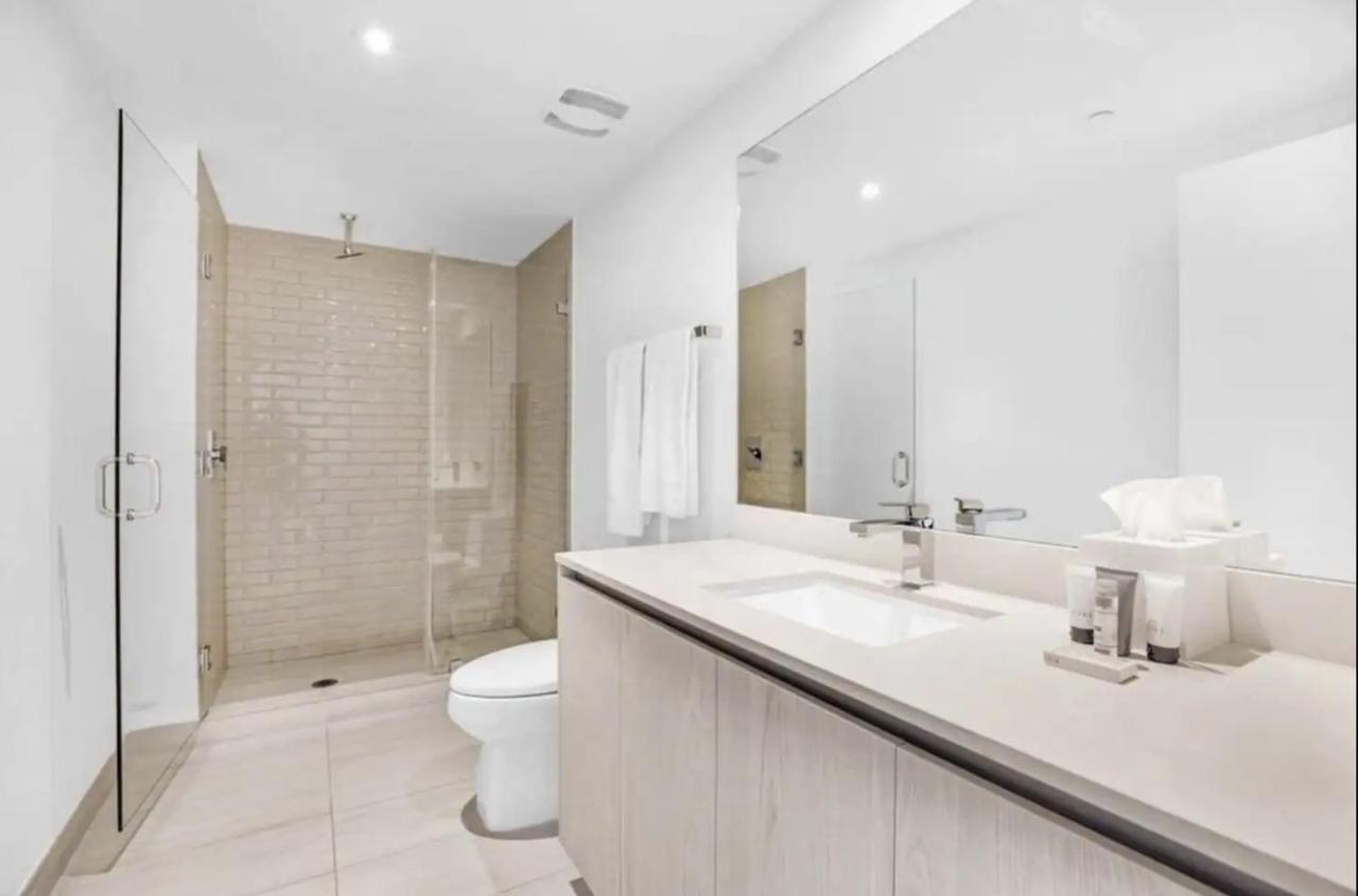 הוליווד Hyde Beach House Three-Bedroom, Waterfront, Ocean And Intercostal View, Rooftop Pool, 5 Min Walk To Beach מראה חיצוני תמונה