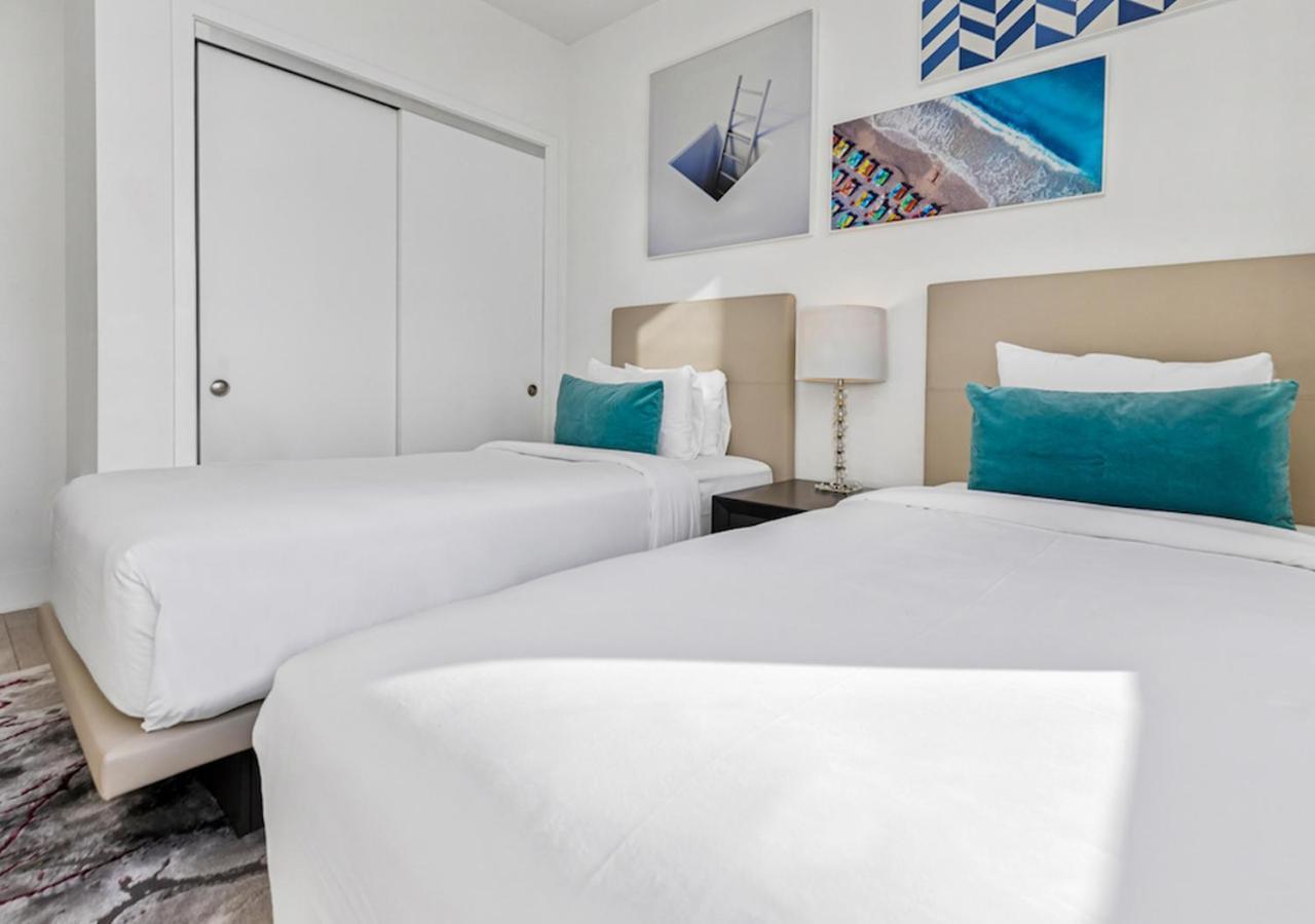 הוליווד Hyde Beach House Three-Bedroom, Waterfront, Ocean And Intercostal View, Rooftop Pool, 5 Min Walk To Beach מראה חיצוני תמונה
